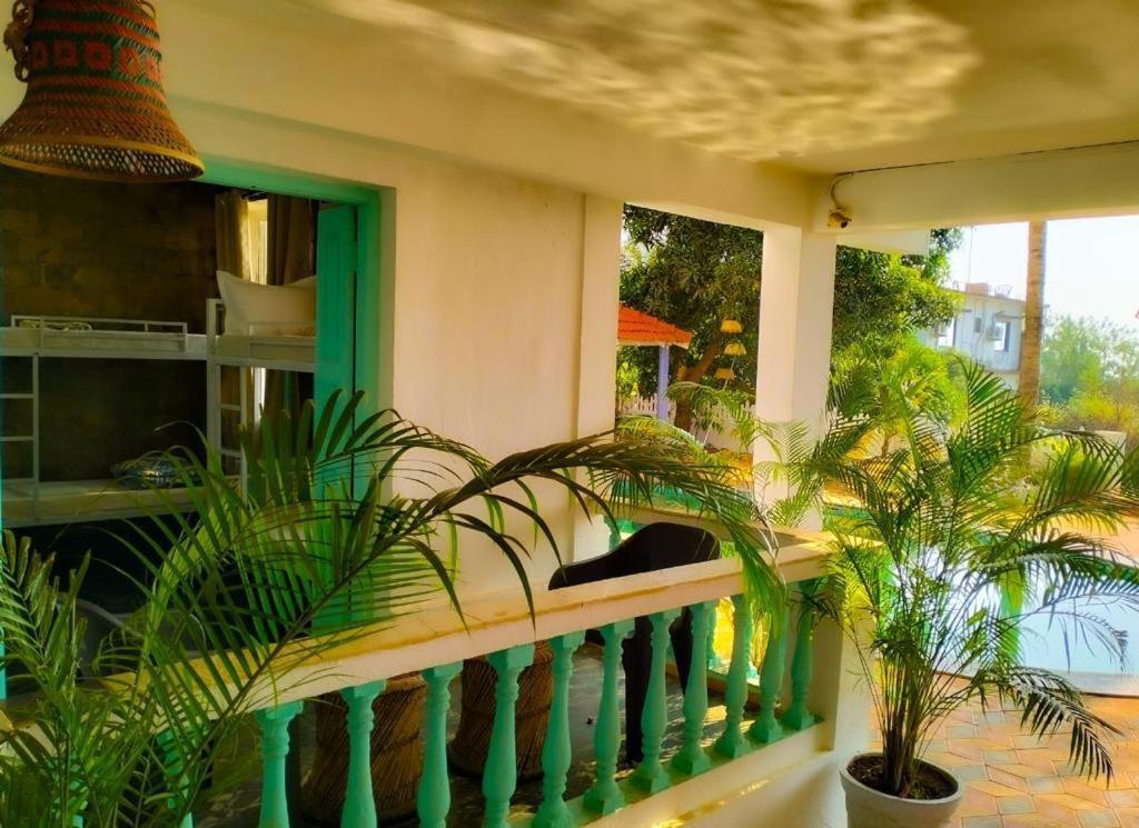 Turquoiise House Hotel Morjim Exterior foto