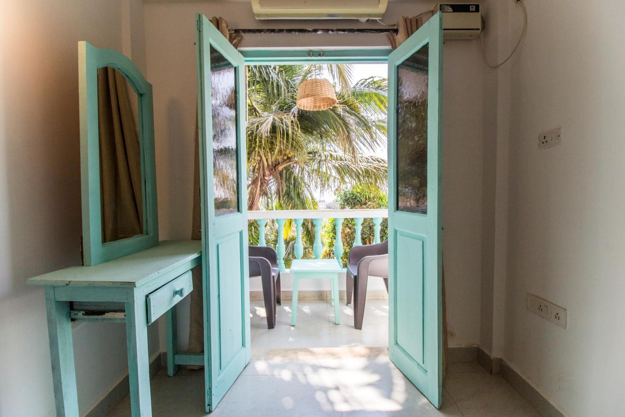 Turquoiise House Hotel Morjim Exterior foto
